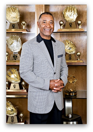 Ozzie with golden gloves 2008